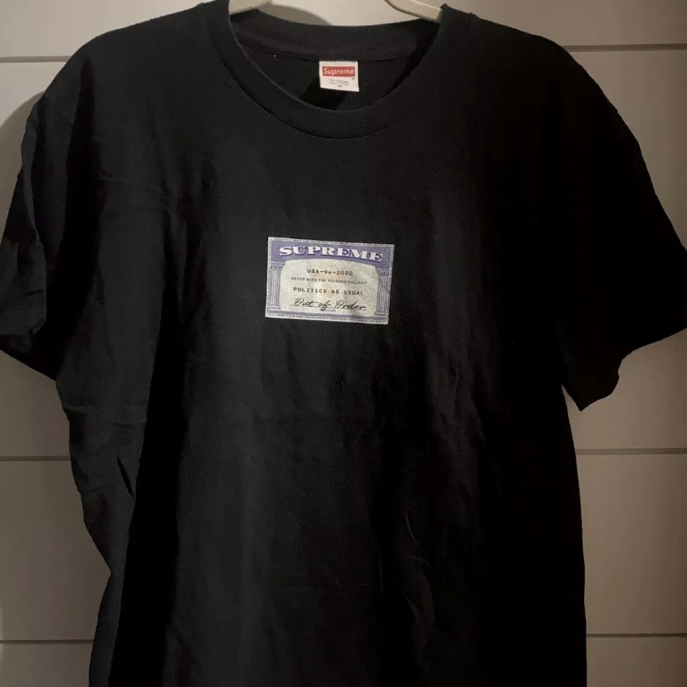SUPREME SOCIAL SECURITY TEE
